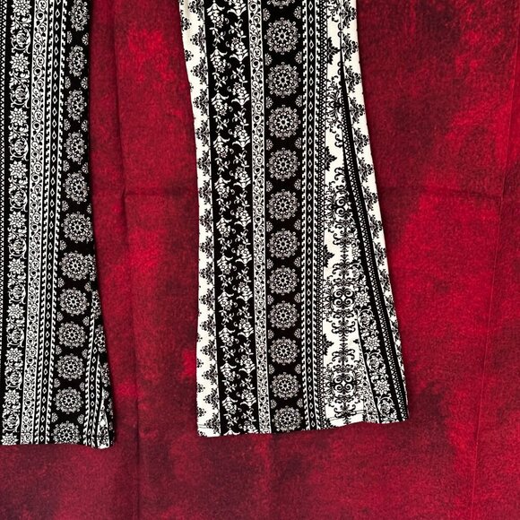 LOVE TREE HIGH RISE STRETCHY WOMENS PANTS, SIZE S, ELASTIC WAIST, FLARE FLORAL - Picture 5 of 10